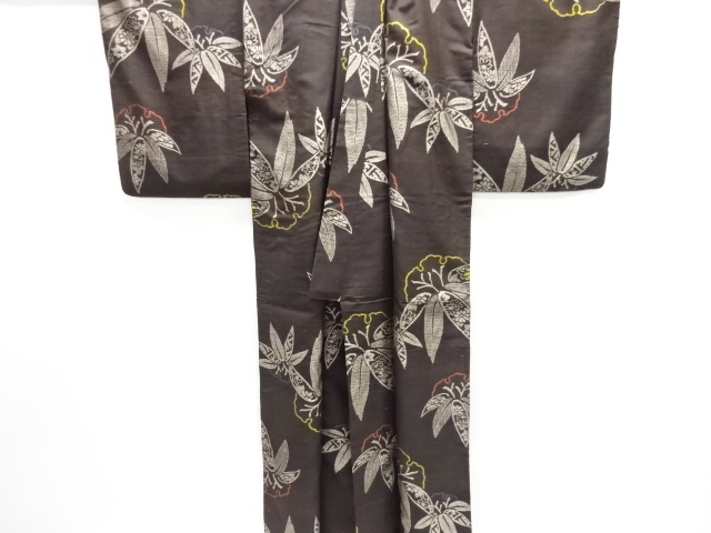  大正ロマン　雪輪に笹模様織出し本場泥大島紬着物